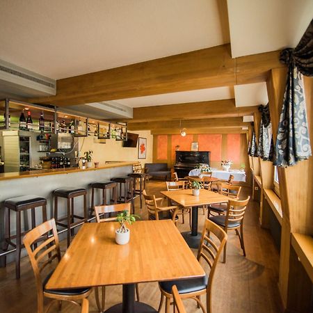 Hotel Restaurant Neuhaus Hertenstein Bagian luar foto