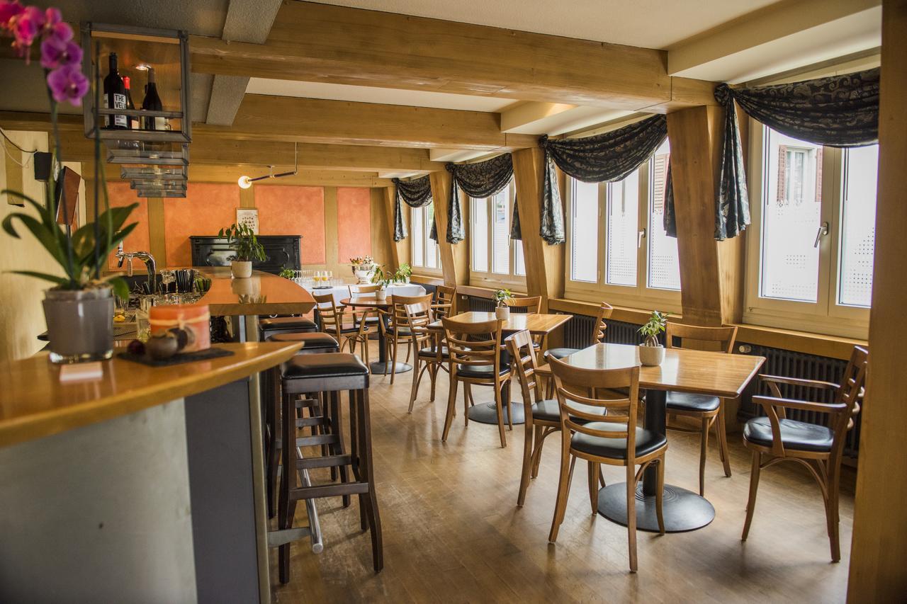 Hotel Restaurant Neuhaus Hertenstein Bagian luar foto